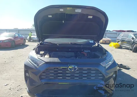 2020 Toyota Rav4 Hybrid Xse z USA, uszkodzony, nr VIN 2T3EWRFV7LW067545